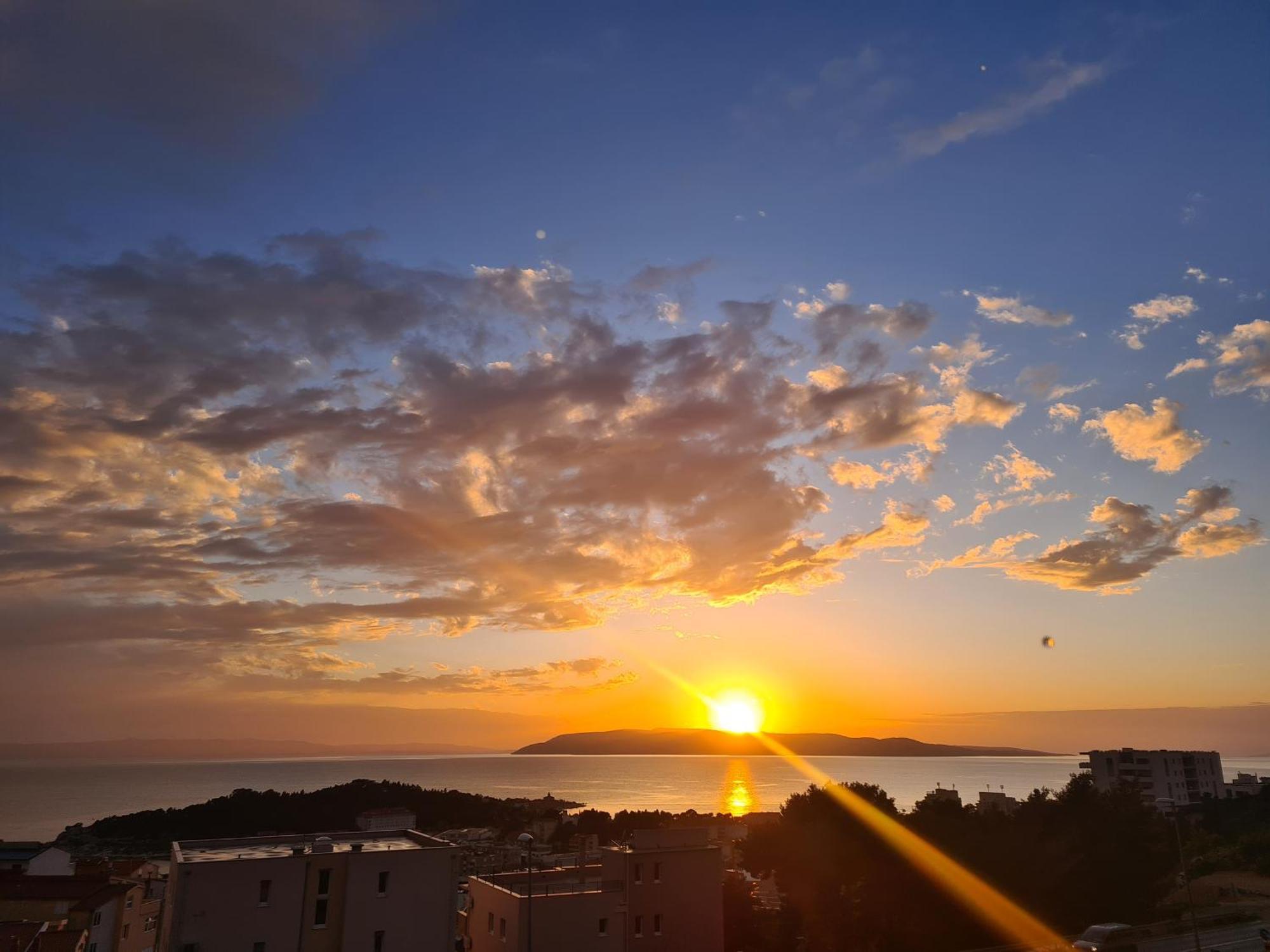Guesthouse Komfor Moča Makarska Eksteriør billede