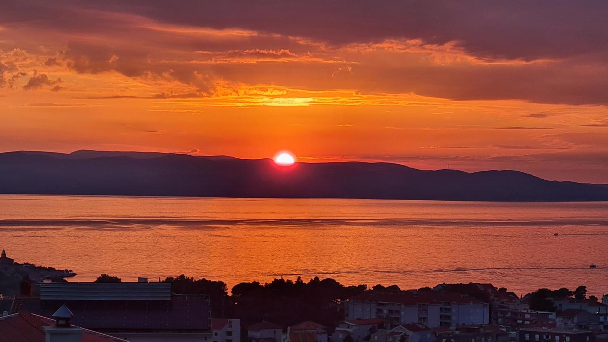 Guesthouse Komfor Moča Makarska Eksteriør billede