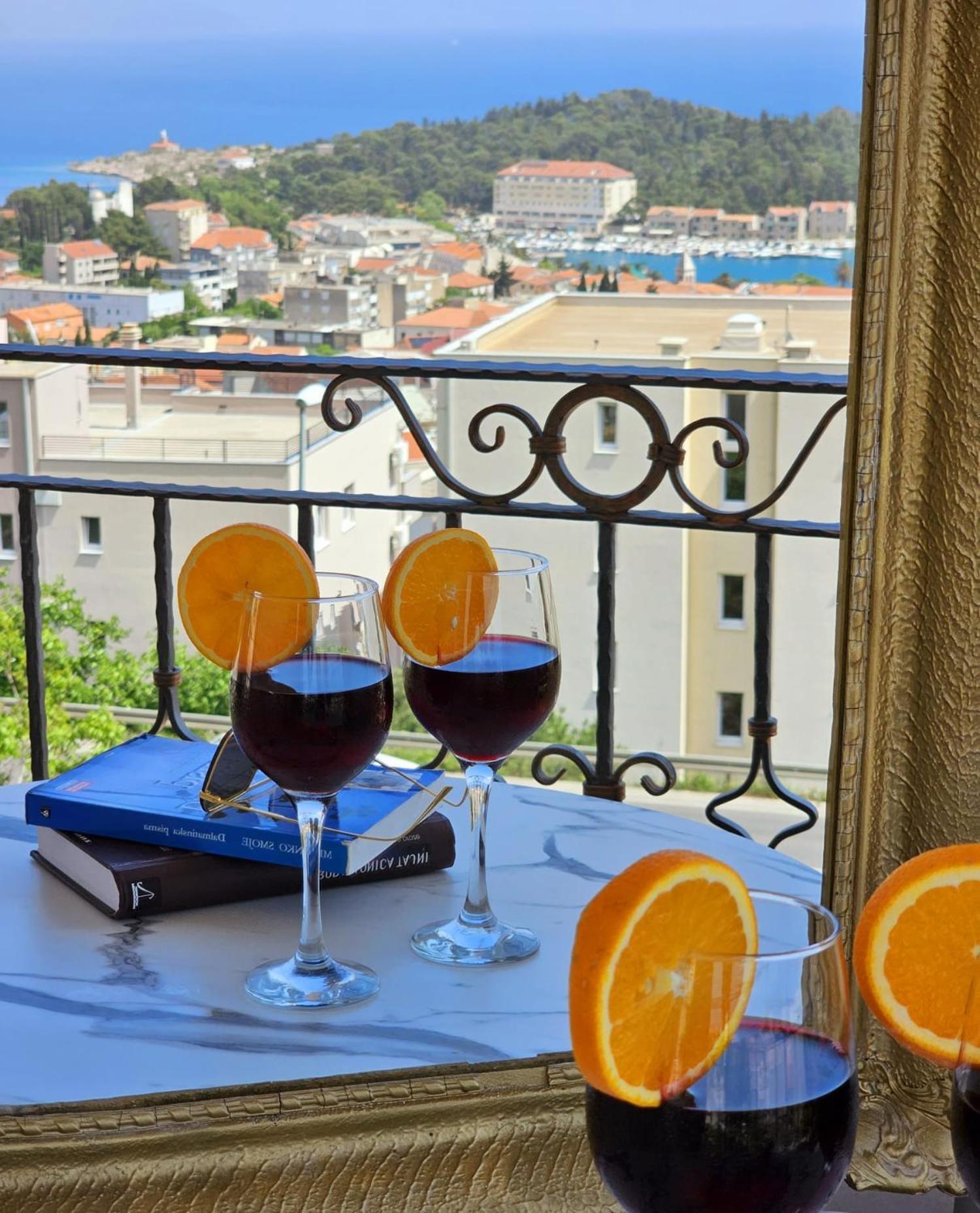 Guesthouse Komfor Moča Makarska Eksteriør billede