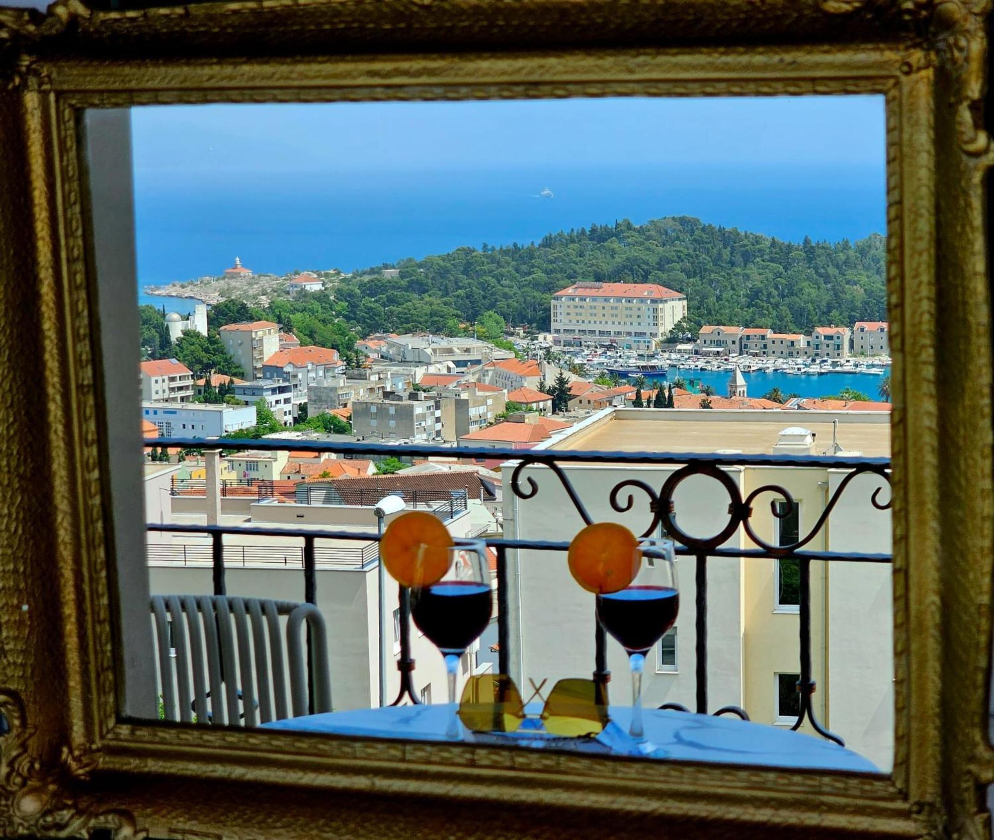 Guesthouse Komfor Moča Makarska Eksteriør billede