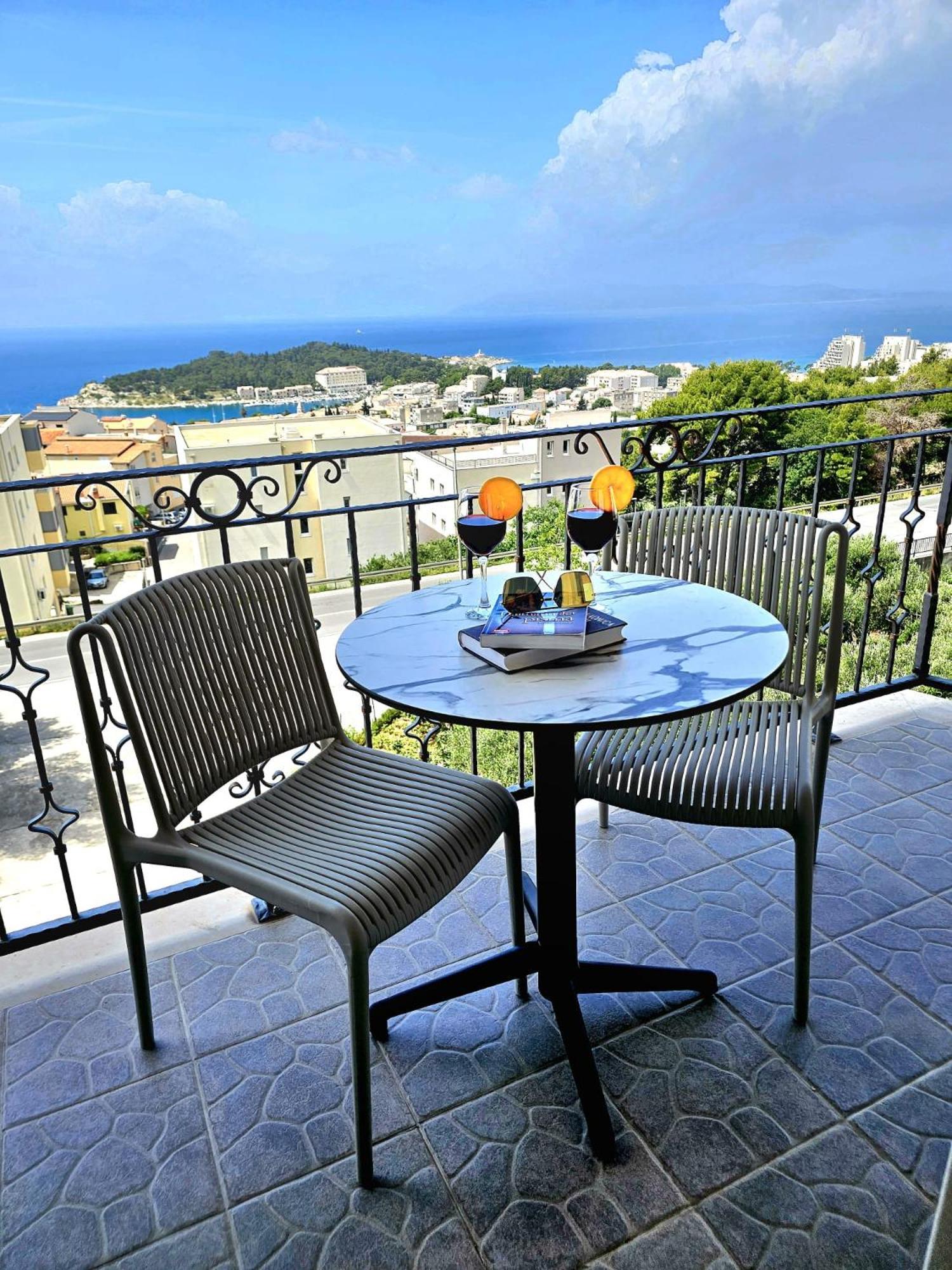 Guesthouse Komfor Moča Makarska Eksteriør billede