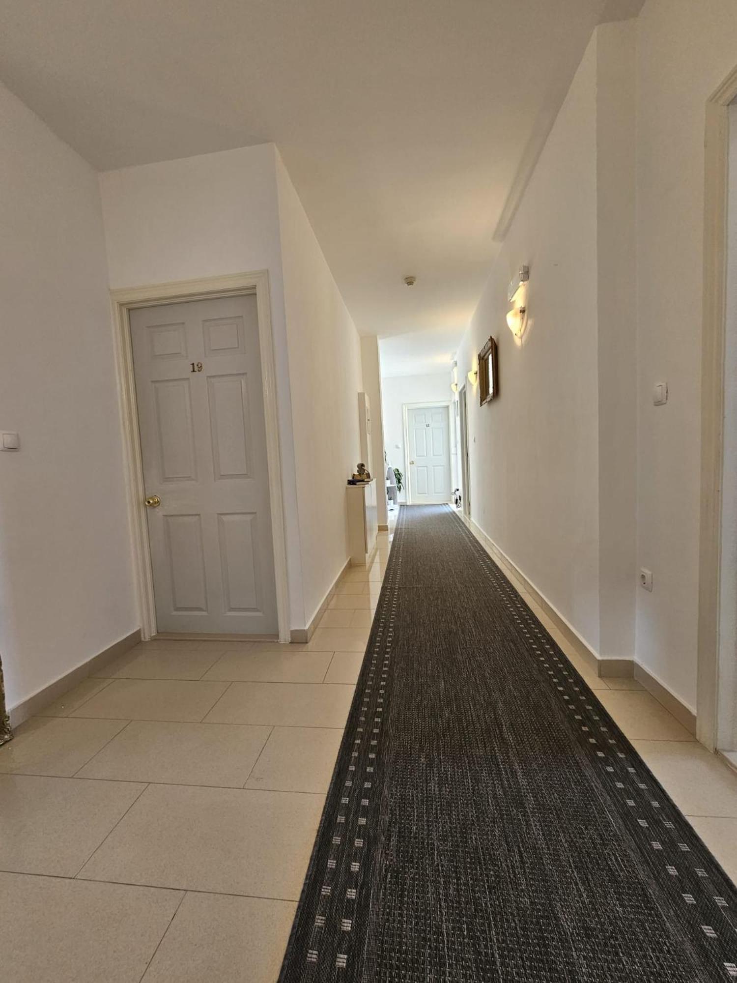 Guesthouse Komfor Moča Makarska Eksteriør billede