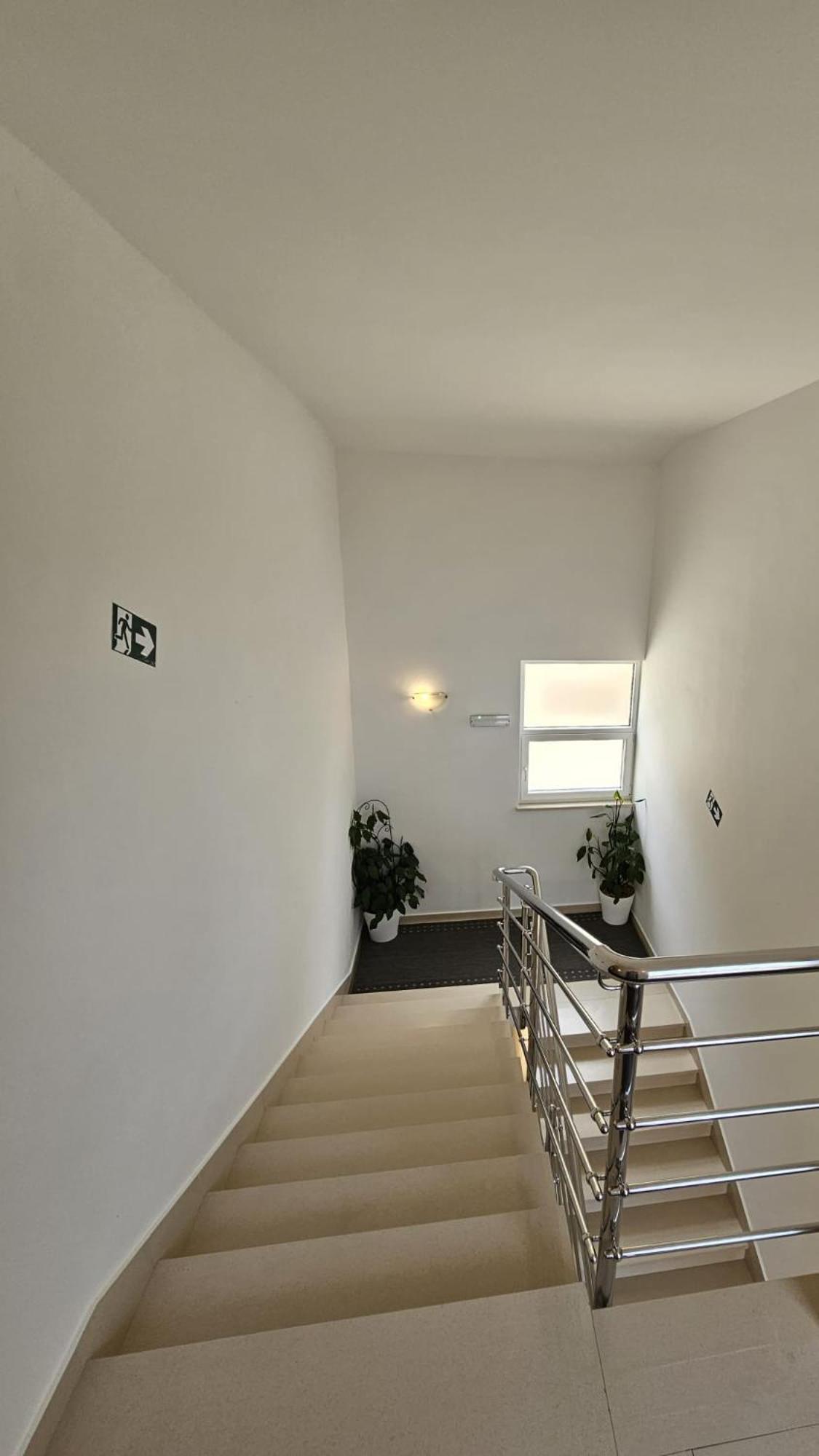Guesthouse Komfor Moča Makarska Eksteriør billede